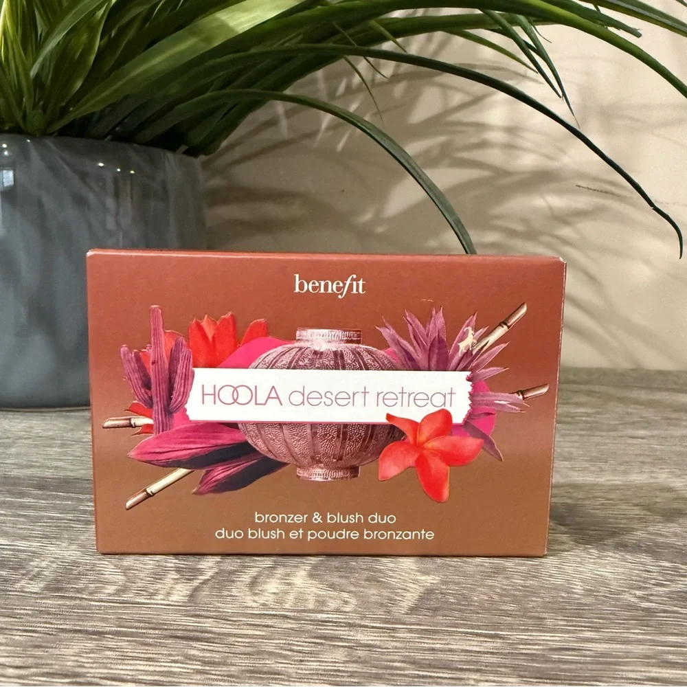 NIB Benefit Cosmetics Hoola Desert Retreat Bronzer & Blush Duo - Limited Edition